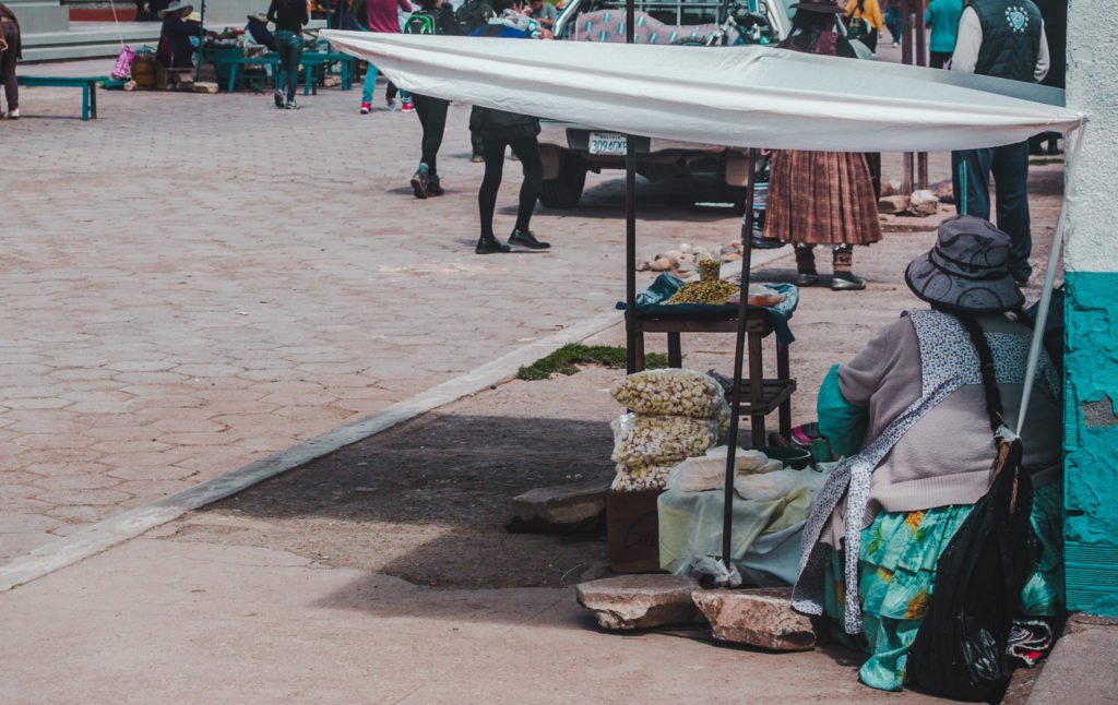 things to do in copacabana bolivia town