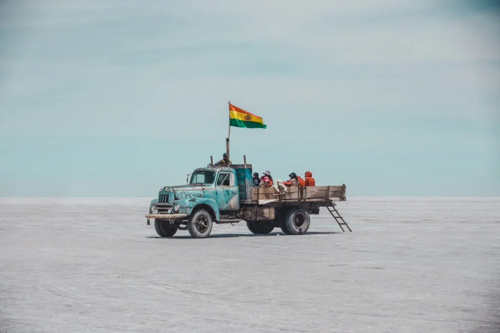 Uyuni Salt flats bolivia travel guide