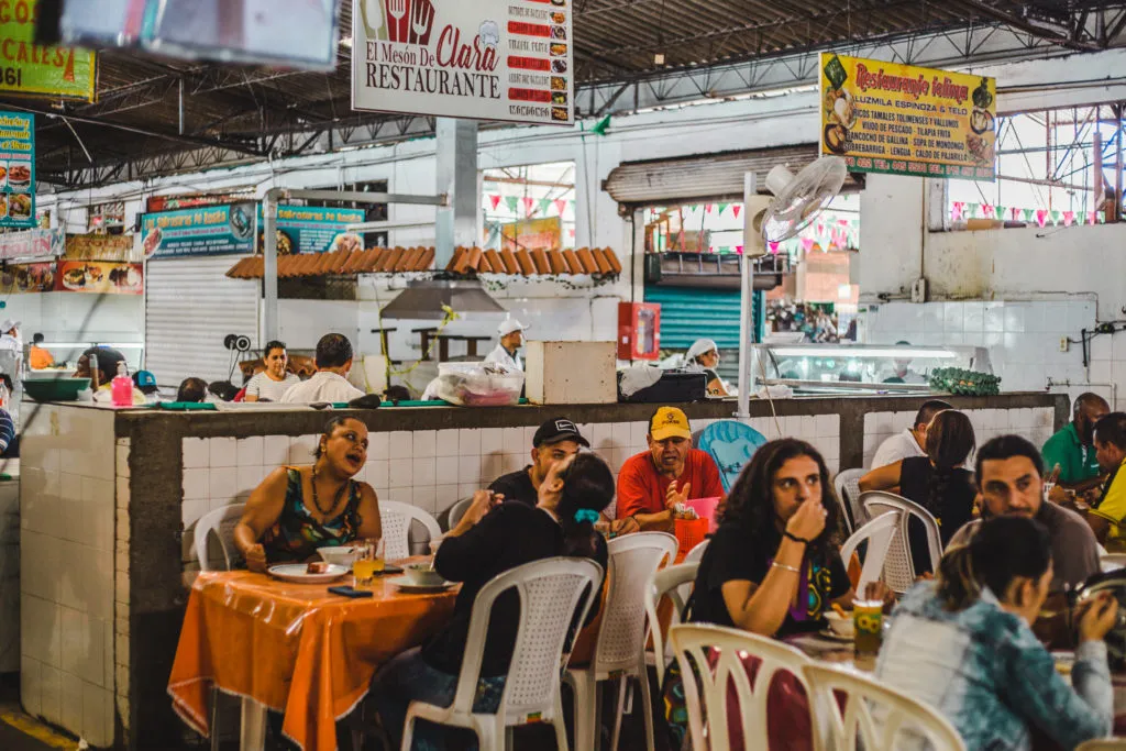 how easy eat gluten free gf latin south america intolerance diet dietary requirements travel with allergy allergies wheat harina maiz ingredients typical food guide blog market street food stall