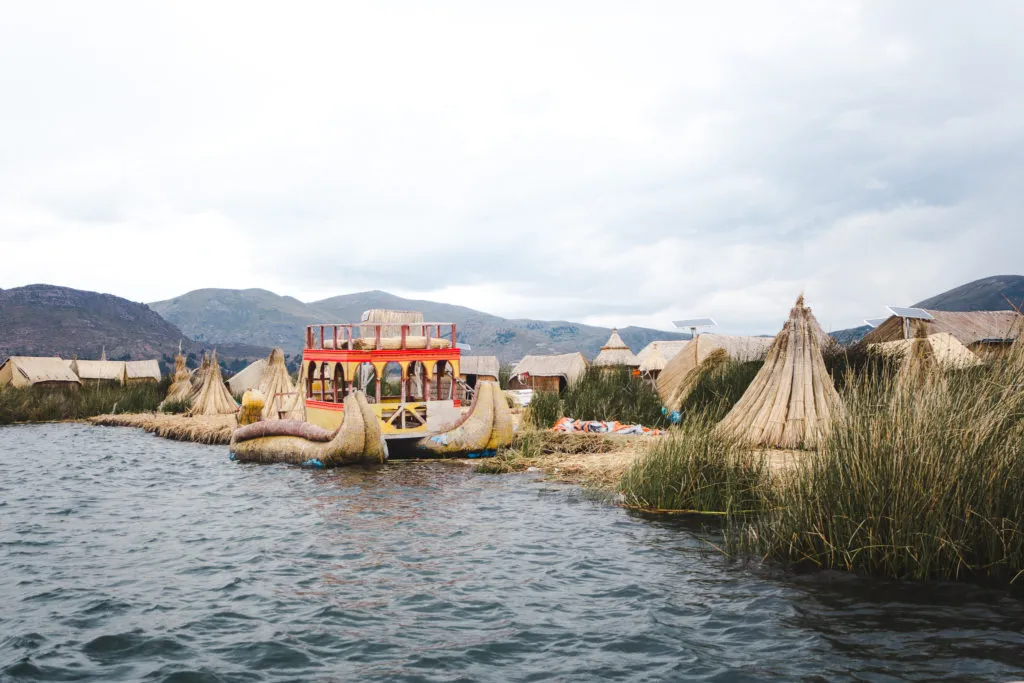los uros floating islands peru