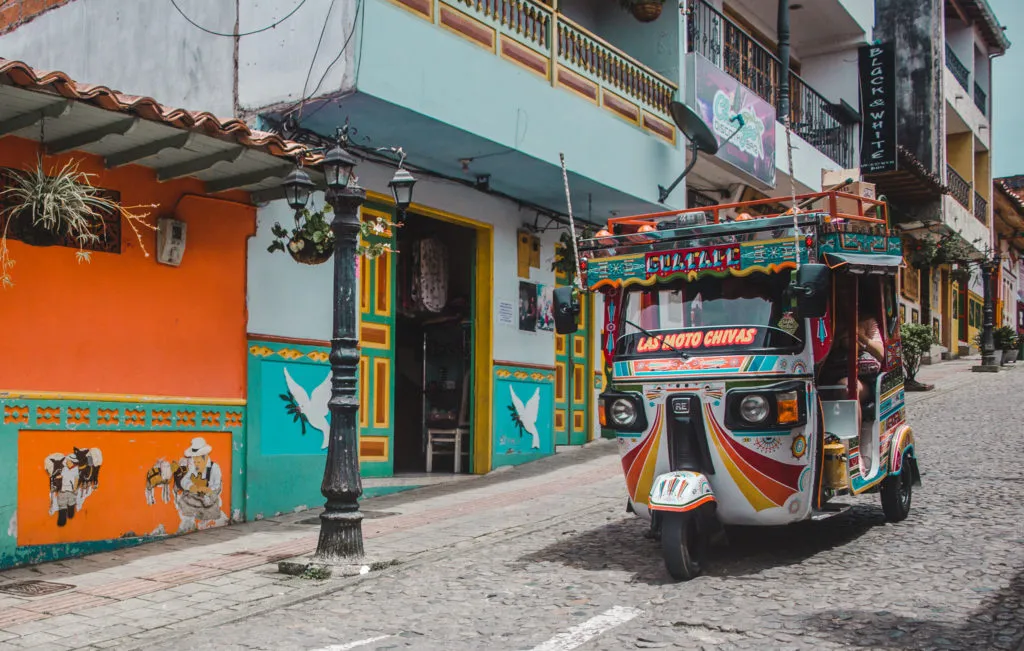 Tuktuk Guatape rock lake | La piedra de Guatapé | man-made lakes | Colombia travel guide by Cuppa to Copa Travels