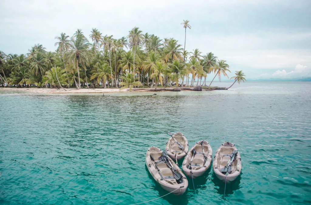 How to book a San Blas Islands boat tour bluesailing Sailing Koala X San Bas Adventures Colombia to Panama boat paradise islands caribbean kuna island