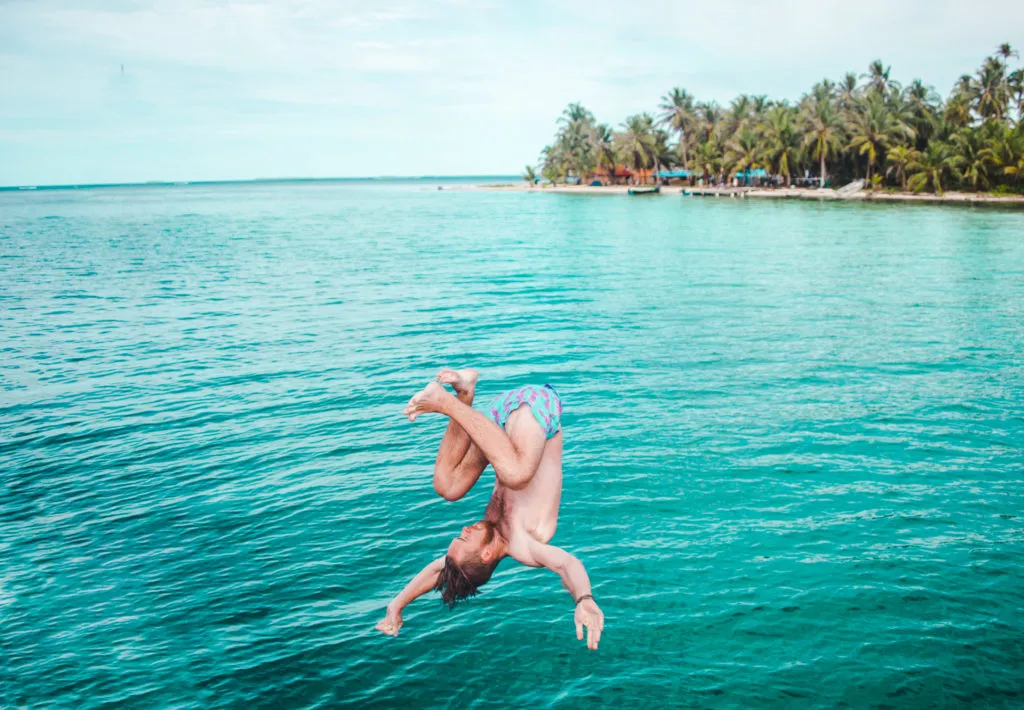 How to book a San Blas Islands boat tour bluesailing Sailing Koala X San Bas Adventures Colombia to Panama boat paradise islands caribbean kuna island