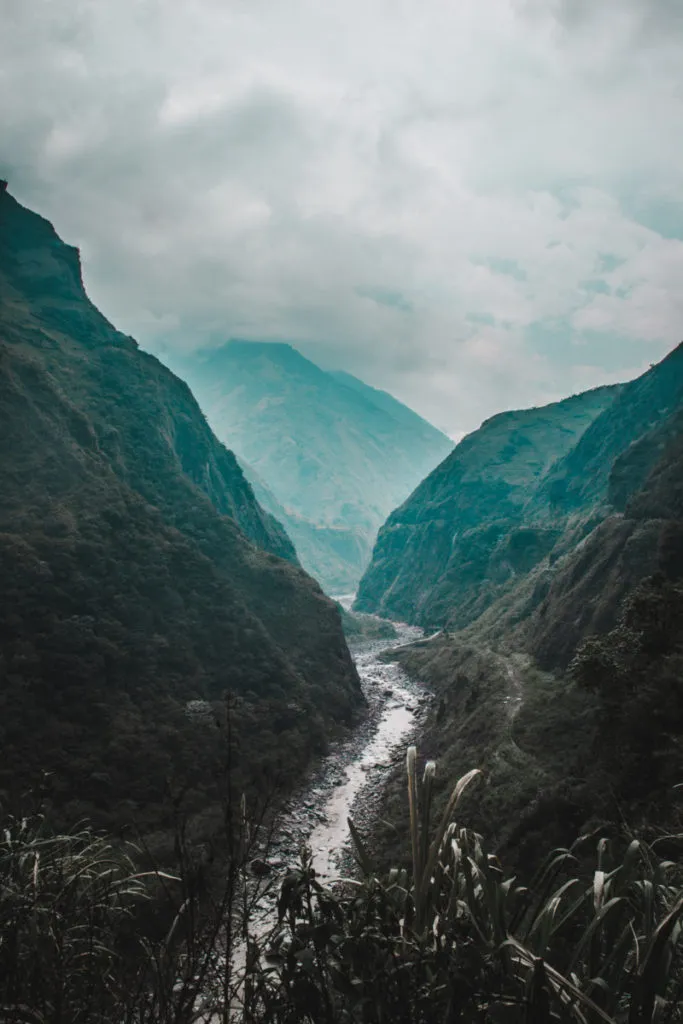 ecuador backpacking baños waterfall: 2 weeks in Ecuador itinerary