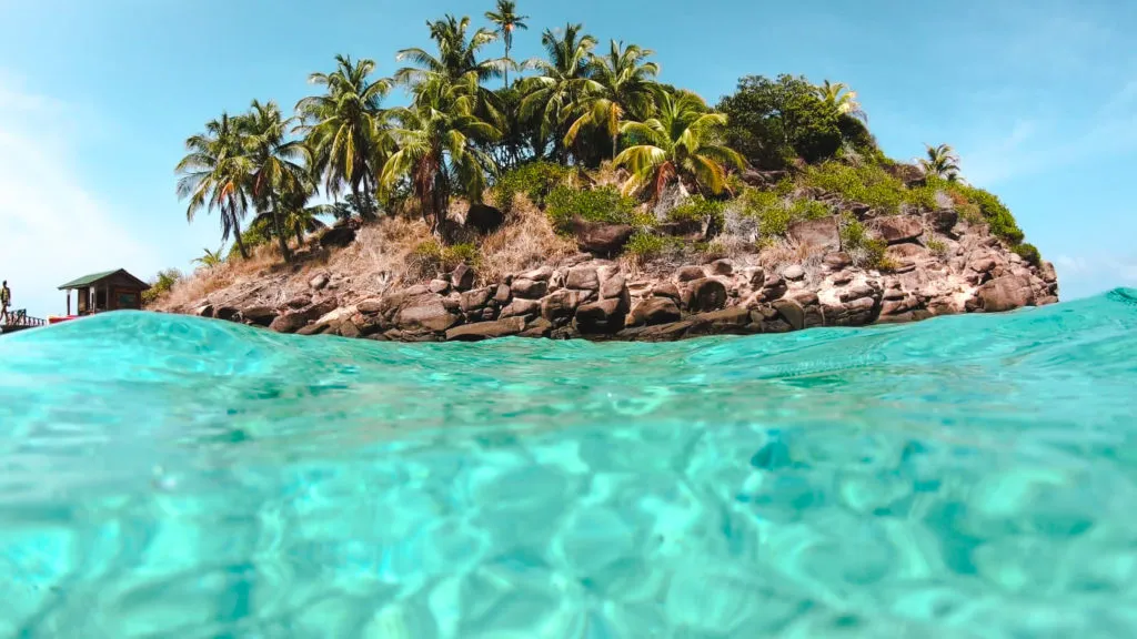 Crab Cay Cayo Cangrejo Isla de Providencia | 2 week itinerary Colombia Caribbean islands