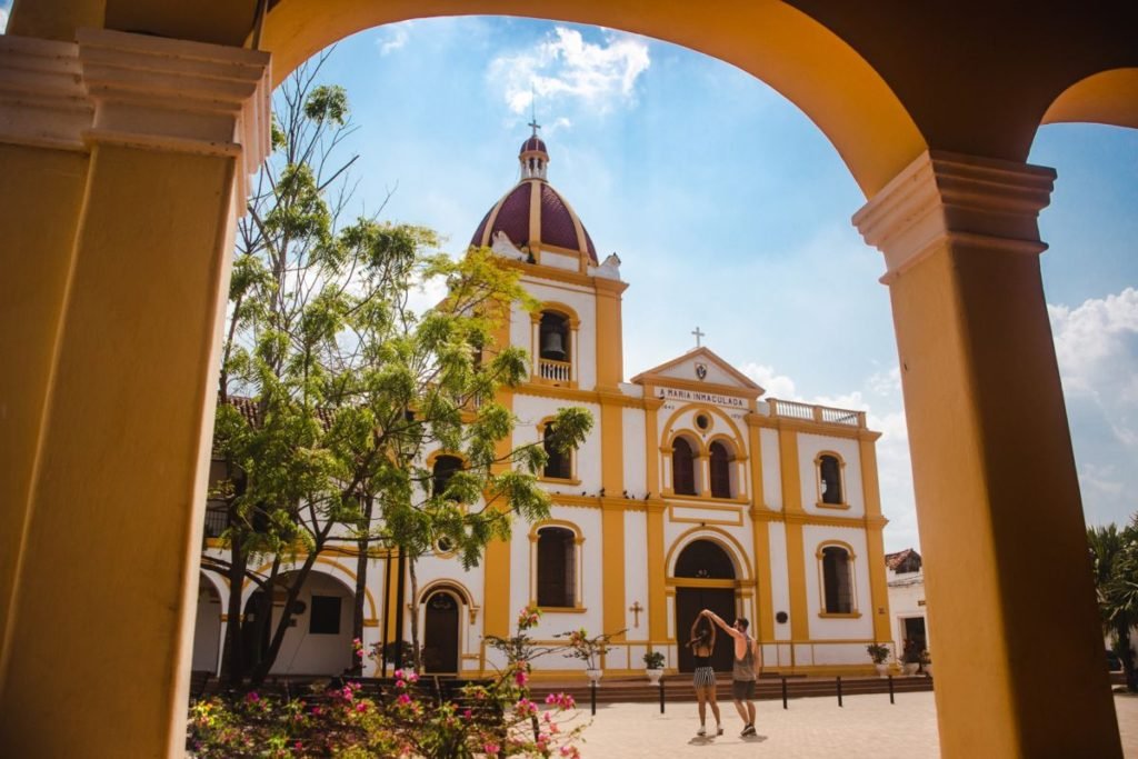 How to get to Mompóx Colombia Magdalena travel guide | South America travel off the beaten path Colombia