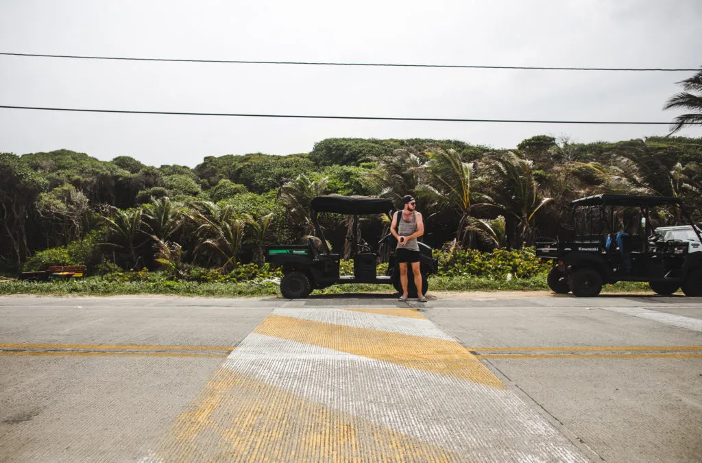 golf cart renting a buggy on San Andres colombia island travel guide