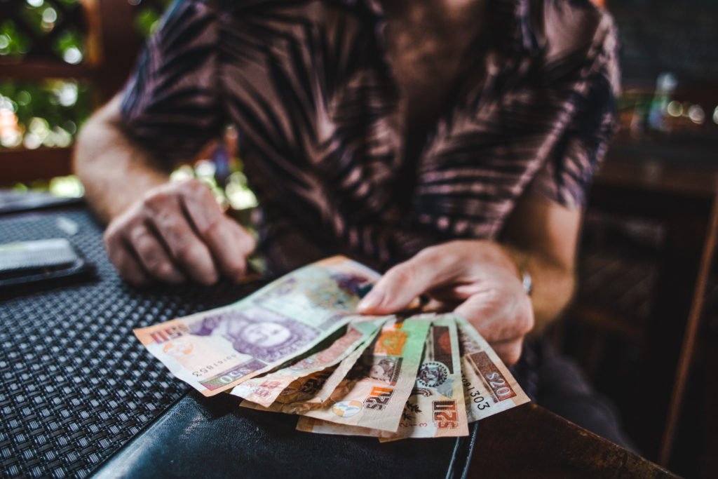 bank cash withdrawal atm free transactions revolut card pincode chip and pin travel blog latin america south america central america no bank fee