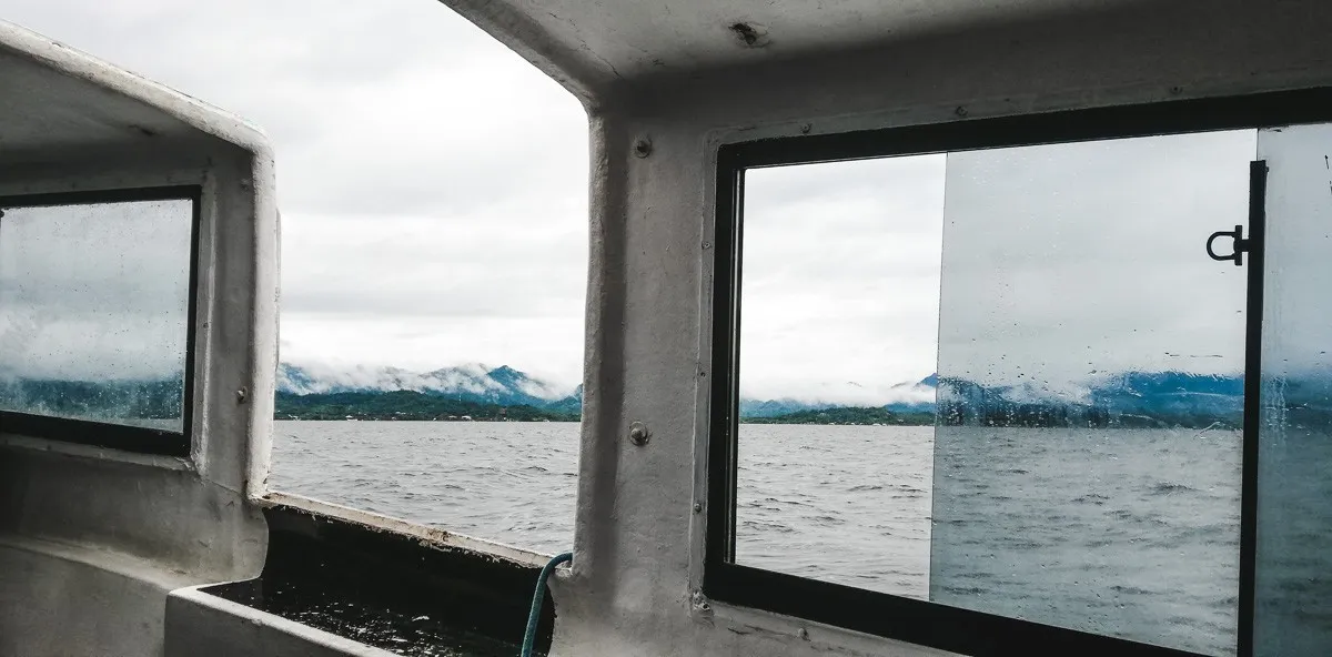 How to get from Belize to Honduras by boat