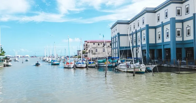 How to get from Bacalar to Caye Caulker, Belize from Mexico journey routes