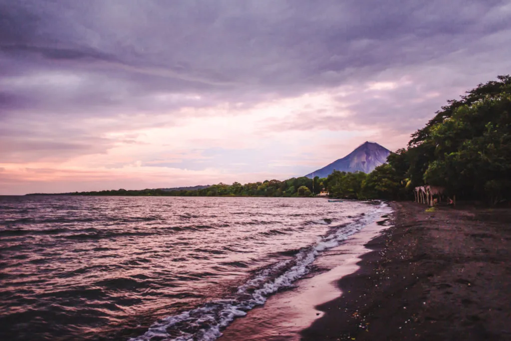 2 weeks in Nicaragua itinerary backpacking ometepe