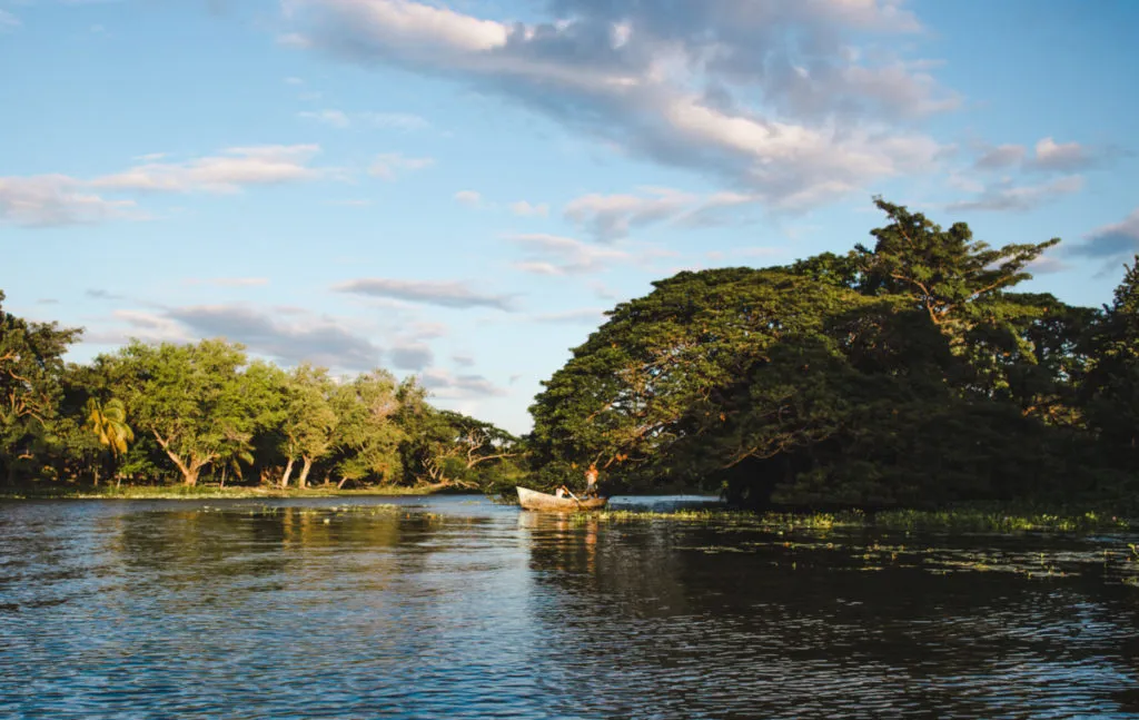 2 weeks in Nicaragua itinerary backpacking granada isletas
