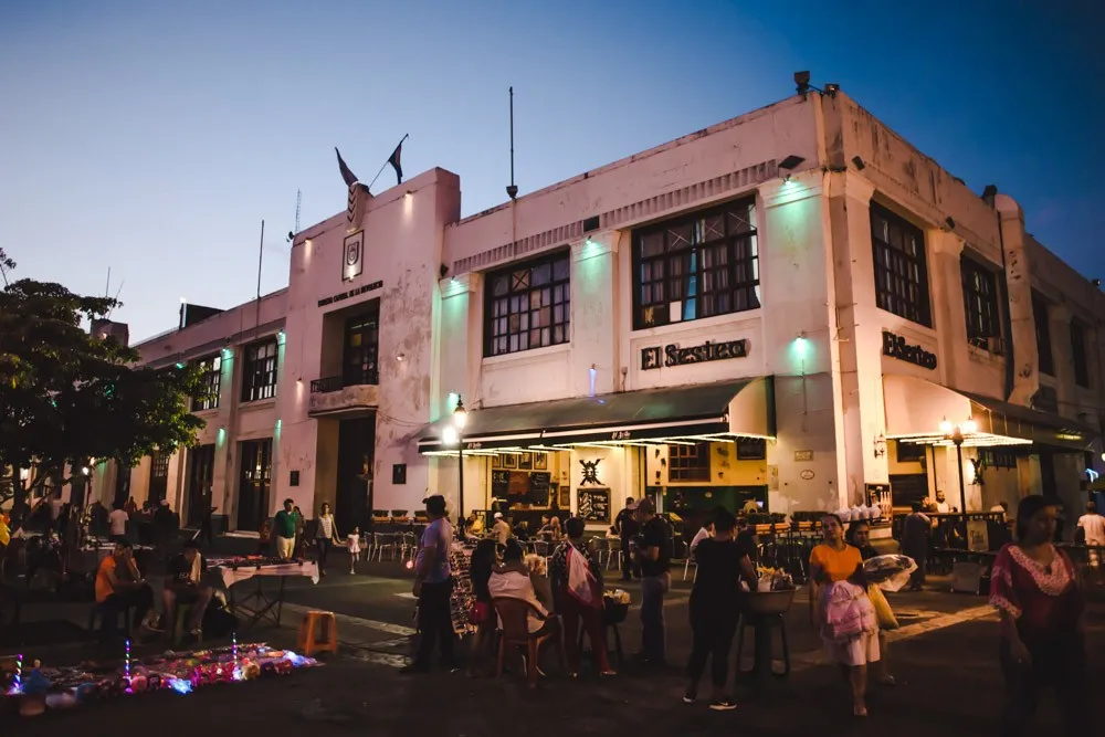 bar for drinks in león nicaragua
