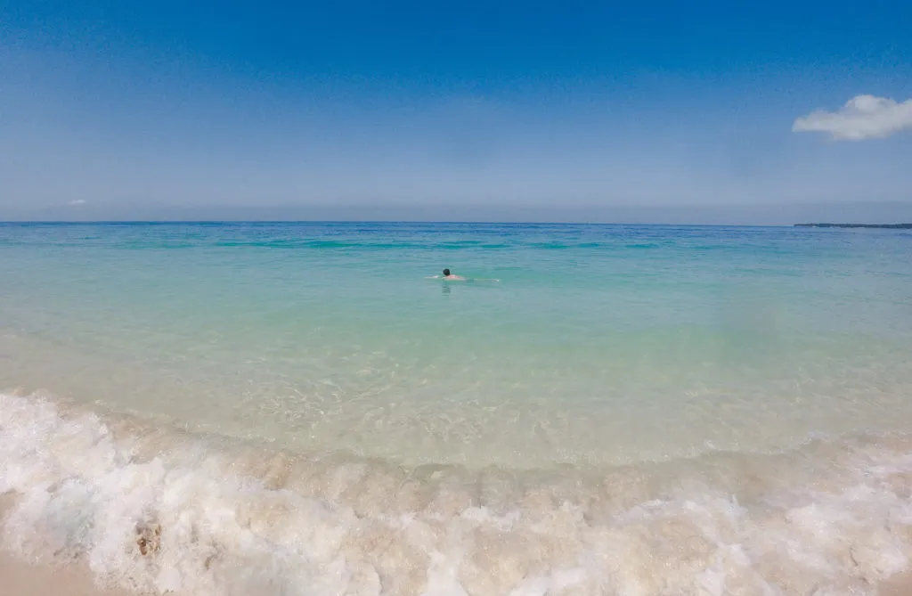 playa bonita on isla grande rosario islands cartagena colombia