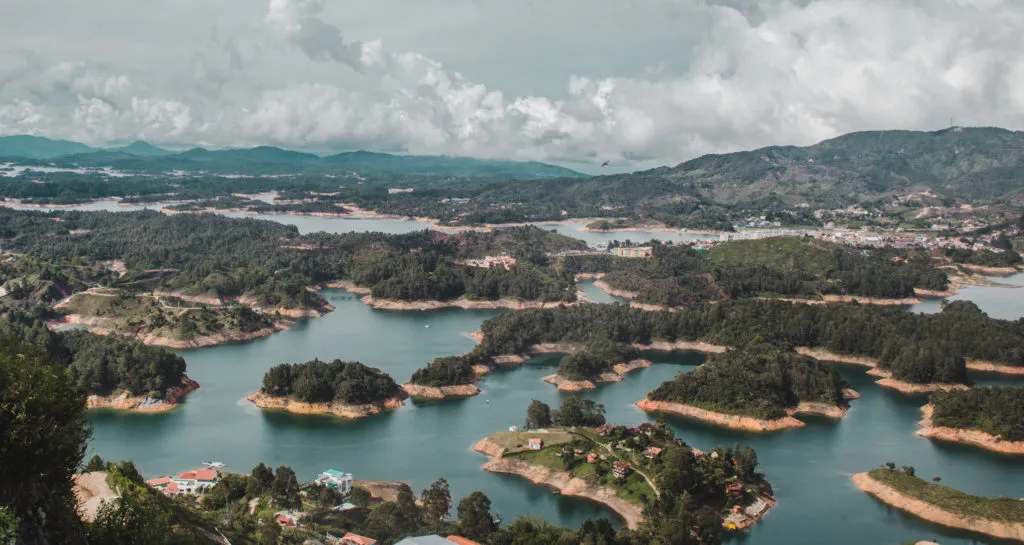 hiking colombia guatapé penon peñol