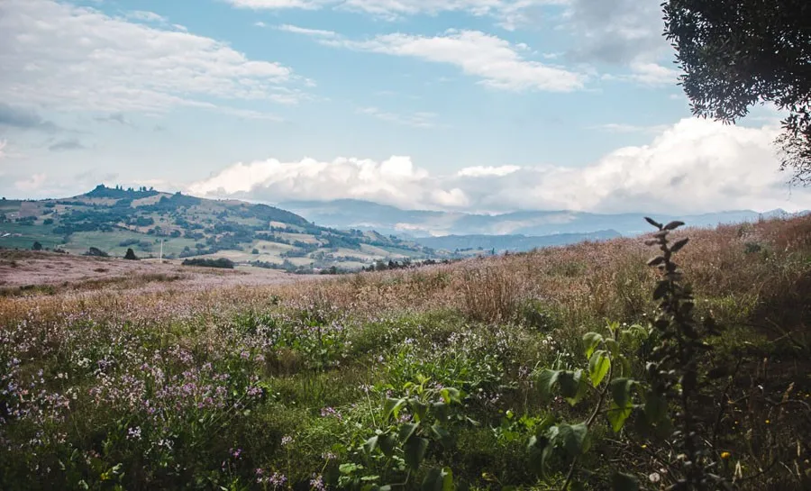 hiking colombia: lake guatavita trail hike