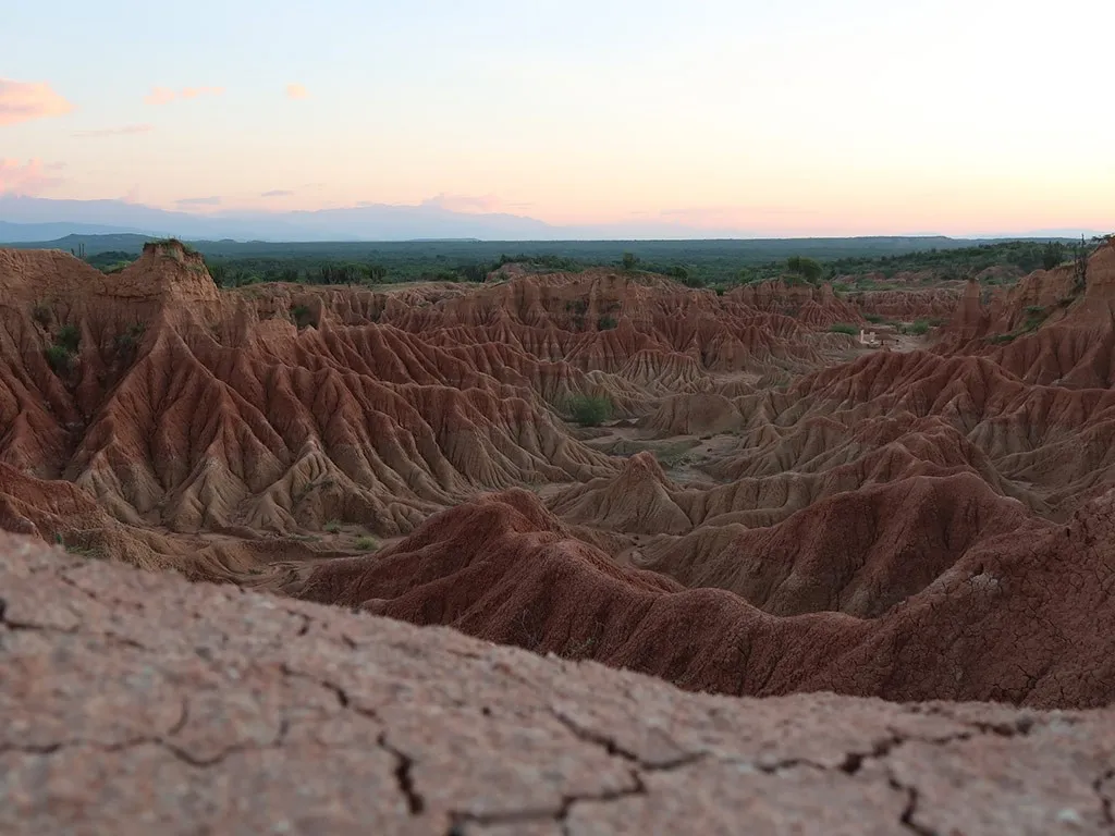 tatacoa desert: red trail hiking colombia