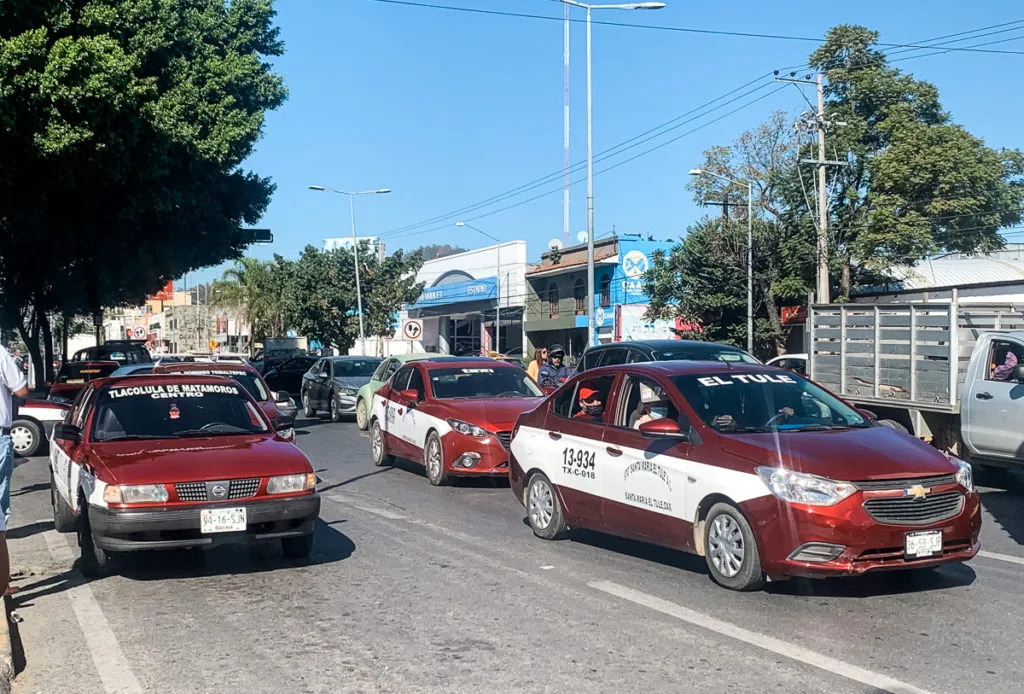 Colectivo taxis - how to get to Hierve el Agua from Oaxaca Mexico (with or without a tour)