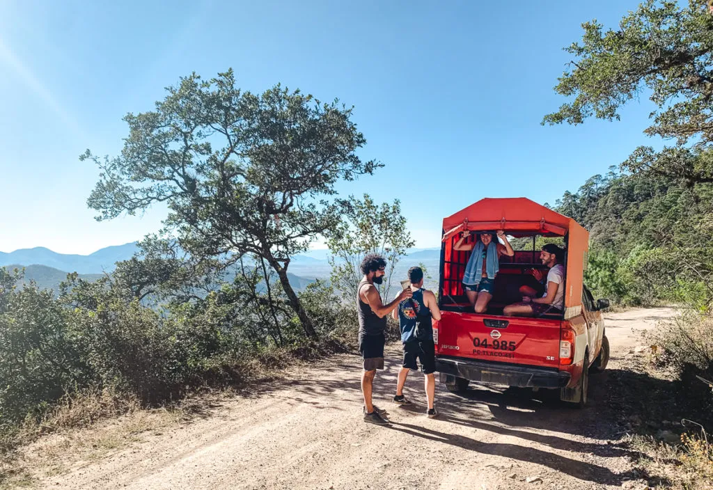How to meet travellers & make friends as a solo backpacker